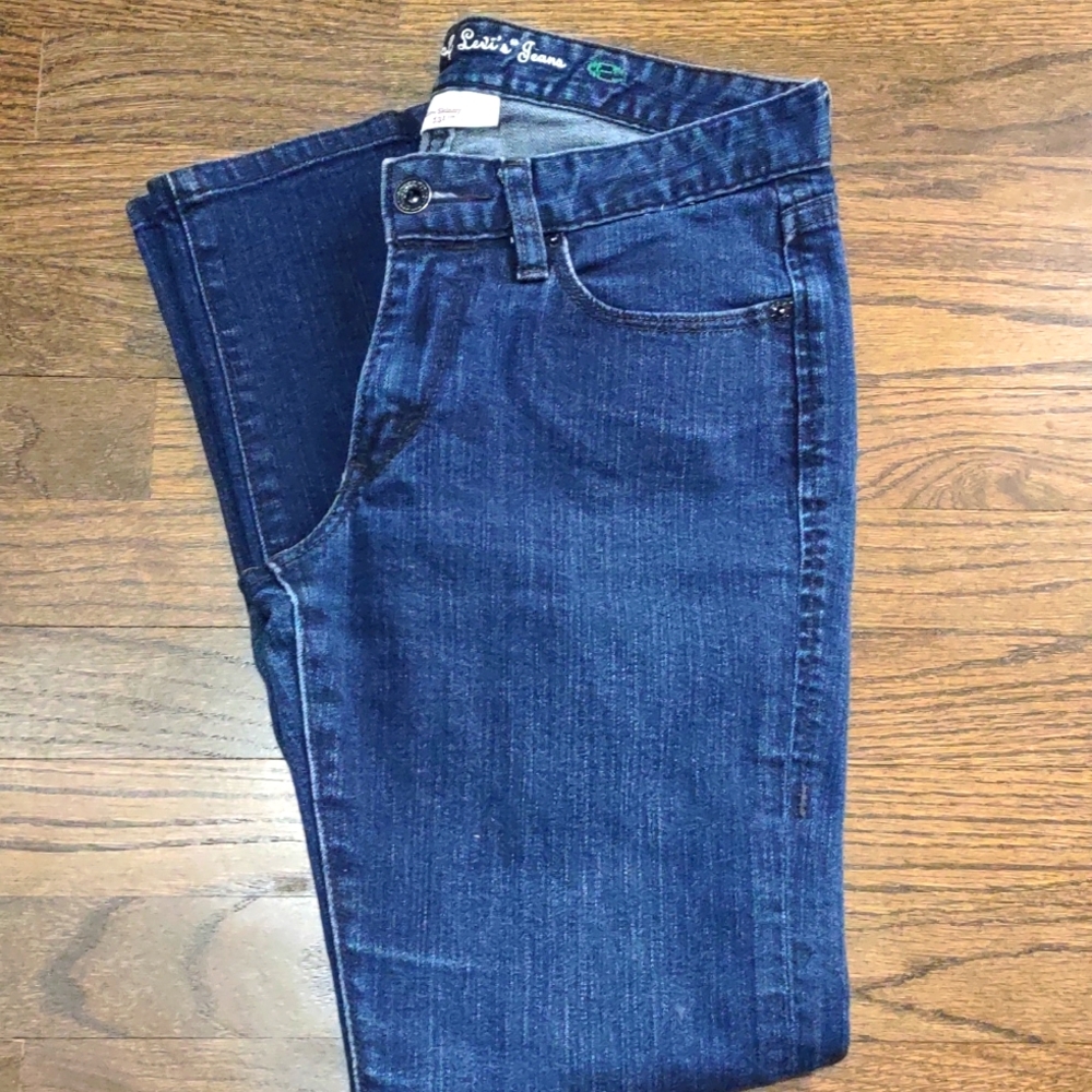 Levi's 531 Low Rise Skinny Jeans, Size 6S Waist 98% Organic Cotton, 2% Lycra.